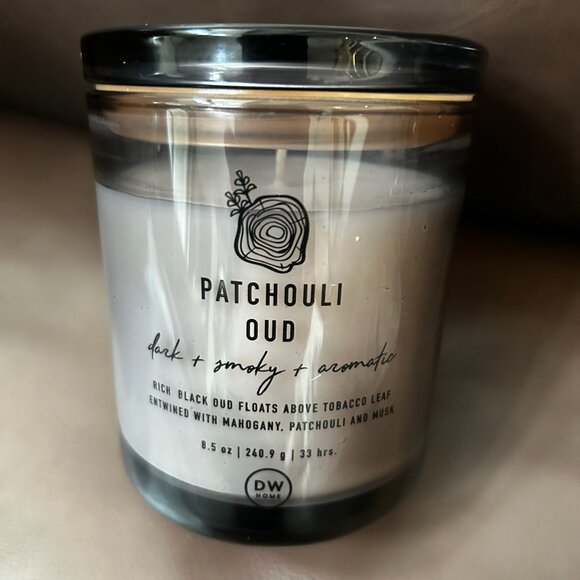 NWT Hand Poured Patchouli Oud Candle - Picture 2 of 7